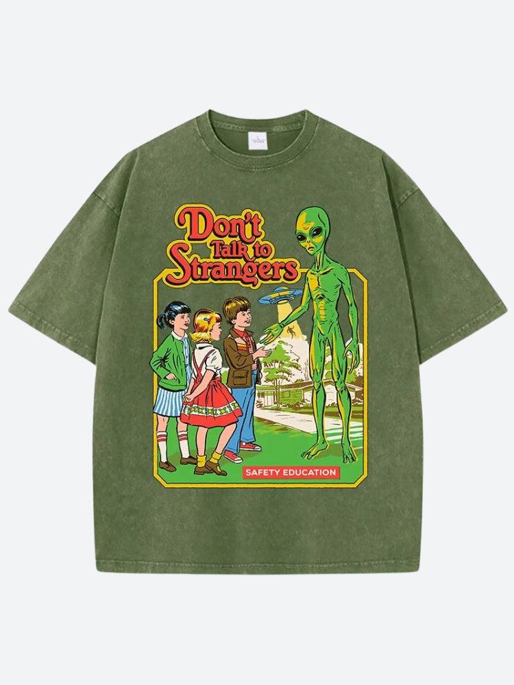 Retro Y2K 'Don't Talk To Strangers' Tee - Perfect for 90s and Grunge Outfits Retro Y2K 'Don't Talk To Strangers' Tee - Perfect for 90s and Grunge Outfits