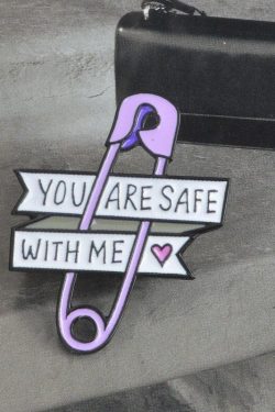 Retro Y2K Grunge 'You Are Safe With Me' Pins - Perfect for 90s and Y2K Outfits