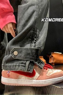 Y2K Retro Style Straight Leg Baggy Jeans - Perfect for 90s and Grunge Outfits