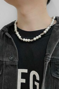 Barbed Wire Faux Pearl Necklace - Y2K Fashion Accessory for Women with a Coquette Aesthetic