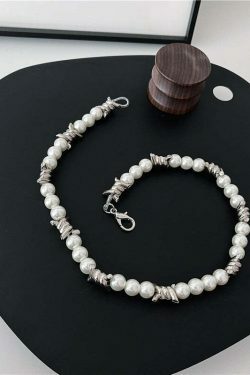 Barbed Wire Faux Pearl Necklace - Y2K Fashion Accessory for Women with a Coquette Aesthetic