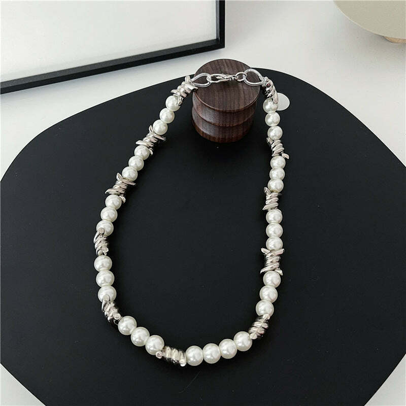 Barbed Wire Faux Pearl Necklace - Y2K Fashion Accessory for Women with a Coquette Aesthetic