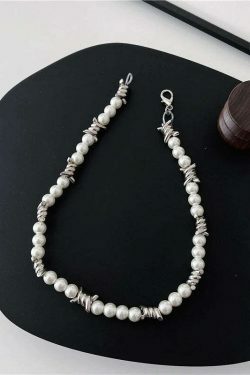Barbed Wire Faux Pearl Necklace - Y2K Fashion Accessory for Women with a Coquette Aesthetic