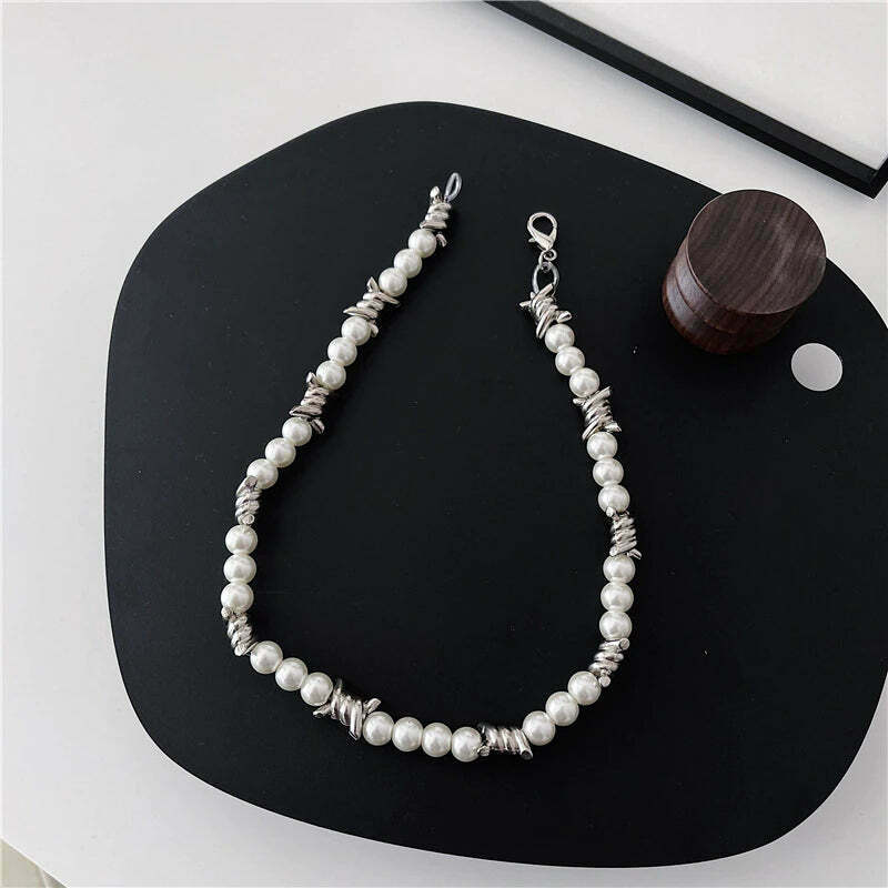 Barbed Wire Faux Pearl Necklace - Y2K Fashion Accessory for Women with a Coquette Aesthetic