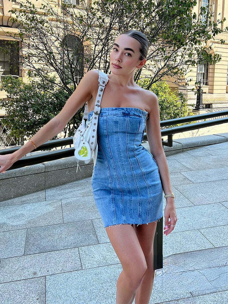 Blue Denim Dress: Y2K Fashion Statement with Coquette Aesthetic & Grunge Style Blue Denim Dress: Y2K Fashion Statement with Coquette Aesthetic & Grunge Style