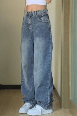 Blue Wash Boyfriend Jeans with Pocket Design - Y2K Fashion Aesthetic for Women