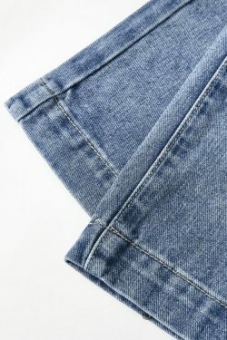 Blue Wash Boyfriend Jeans with Pocket Design - Y2K Fashion Aesthetic for Women