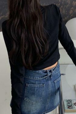 Butterfly Letter Print Square Neck Long Sleeve Tee - Y2K Fashion Aesthetic Top