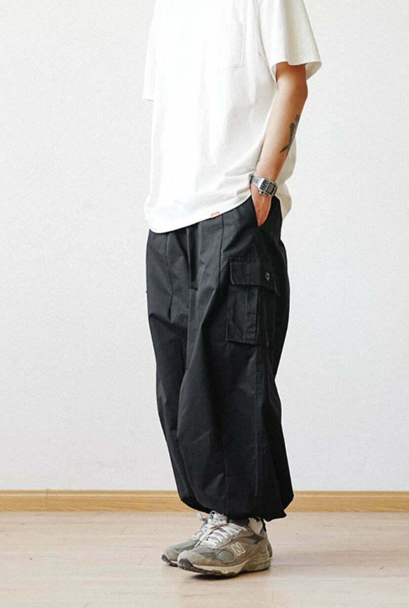 Cargo Parachute Pants: Y2K Fashion Staple with a Grunge Aesthetic Twist for Women's Niche Style