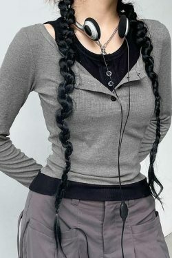 Color-Block Crop Top: Y2K Aesthetic Long Sleeve Mock Two Piece for Women