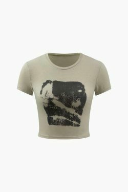Coquette Aesthetic Abstract Graphic Crop T-Shirt for Y2K Fashion Enthusiasts