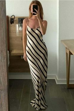 Coquette Aesthetic Backless Maxi Dress - Y2K Fashion with Grunge Style and Pastel Goth Vibes