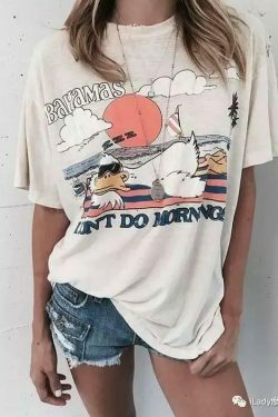 Coquette Aesthetic Bahamas Beach Duck Tee - Y2K Fashion for Women - Cute Tops & Aesthetic Pictures