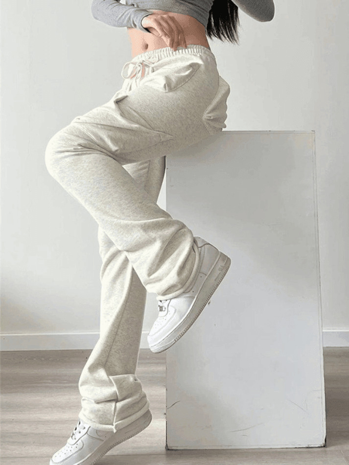 Coquette Aesthetic Cargo Skirt with Functional Pocket in White Coquette Aesthetic Cargo Skirt with Functional Pocket in White