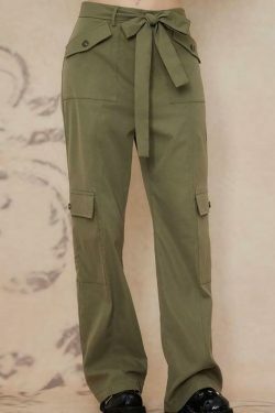 Coquette Aesthetic Cargo Skirt: Y2K Style with Grunge Flair & Old Money Elegance