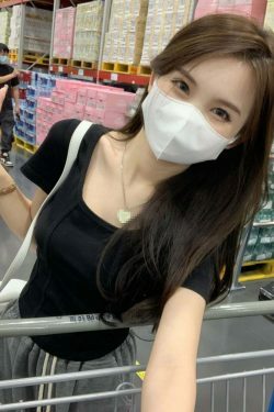 Coquette Aesthetic Crop Top: Y2K Fashion with Grunge & Pastel Goth Vibes