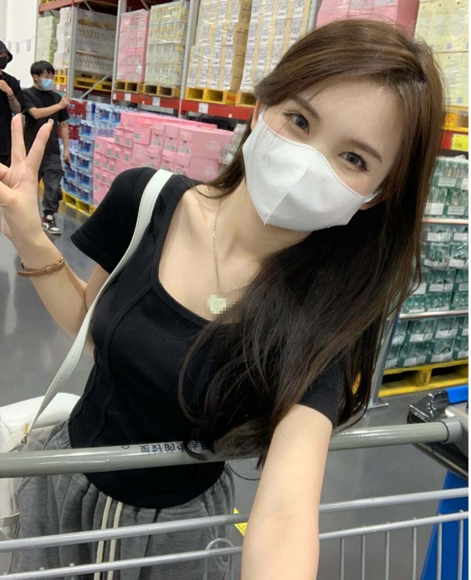 Coquette Aesthetic Crop Top: Y2K Fashion with Grunge & Pastel Goth Vibes