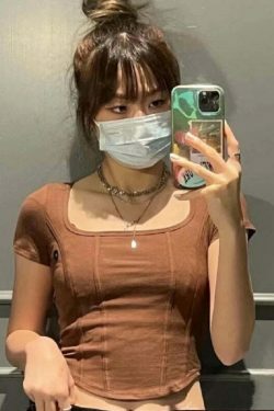 Coquette Aesthetic Crop Top: Y2K Fashion with Grunge & Pastel Goth Vibes