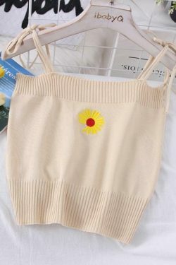 Coquette Aesthetic Daisy Knit Tank Top - Y2K Fashion Women's Clothing