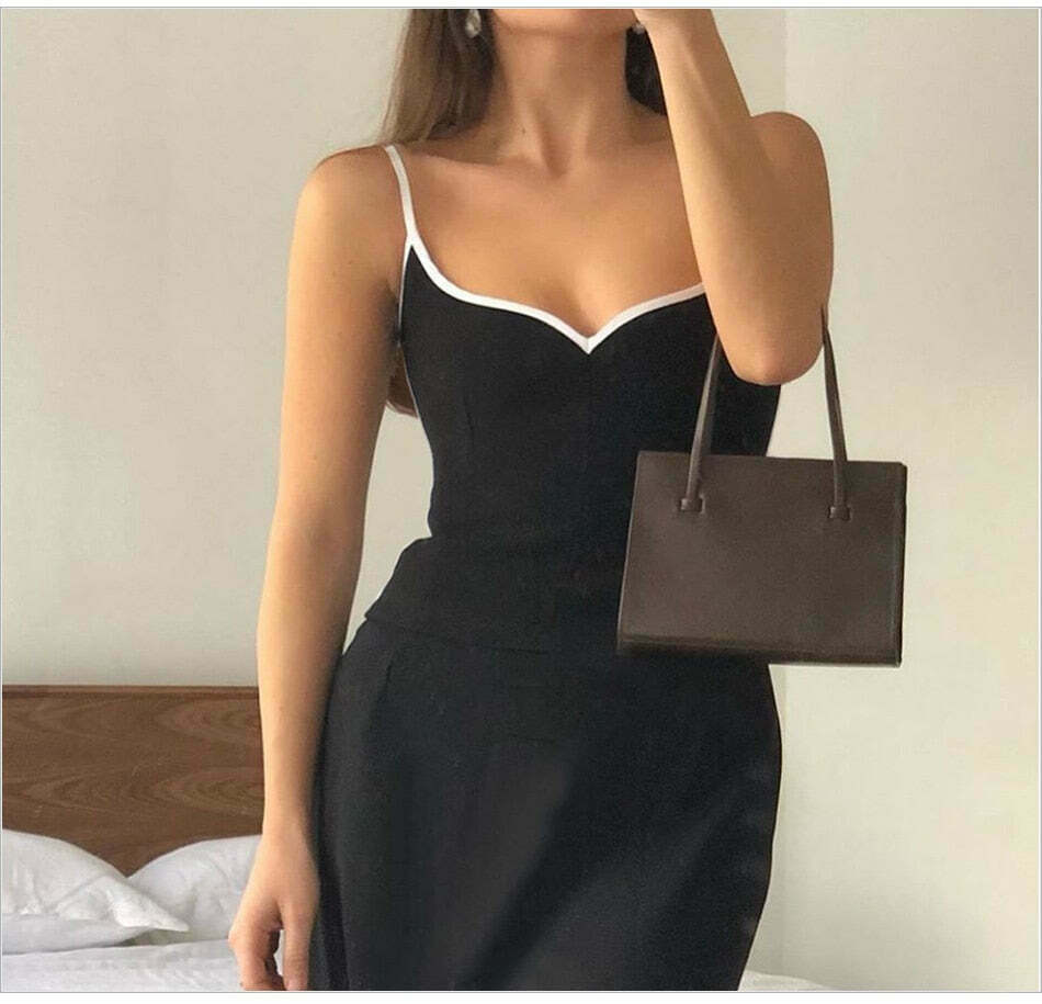 Coquette Aesthetic Ellin Hearted Neckline Cami - Y2K Fashion Grunge Style Cute Tops