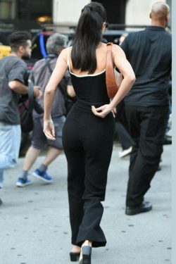 Coquette Aesthetic Ellin Hearted Neckline Cami - Y2K Fashion Grunge Style Cute Tops