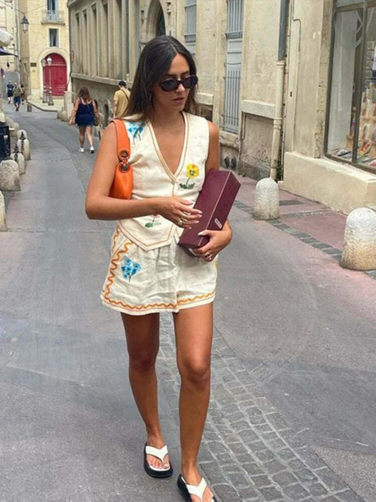 Coquette Aesthetic Embroidered Shorts Set - Y2K Fashion Women's Outfit Coquette Aesthetic Embroidered Shorts Set - Y2K Fashion Women's Outfit