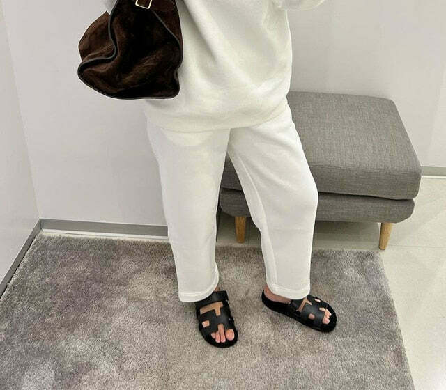 Coquette Aesthetic Gracia Fleece Tracksuit Set - Y2K Fashion Women's Outfit Coquette Aesthetic Gracia Fleece Tracksuit Set - Y2K Fashion Women's Outfit