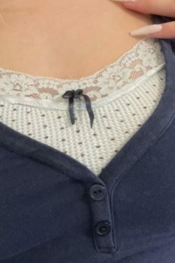 Coquette Aesthetic Lace-Trim Crop Top: Y2K Fashion Women's Grunge Style Shirt