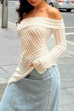 Coquette Aesthetic Off-Shoulder Top: Y2K Fashion with Grunge & Pastel Goth Vibes