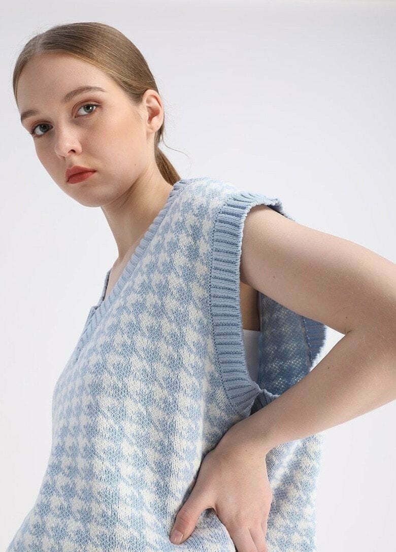 Coquette Aesthetic Oversized Houndstooth Knit Vest Coquette Aesthetic Oversized Houndstooth Knit Vest