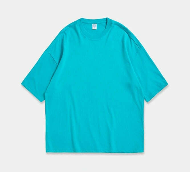 Coquette Aesthetic Oversized Tee: Y2K Fashion with Grunge & Pastel Goth Vibes