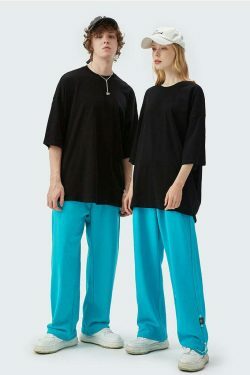 Coquette Aesthetic Oversized Tee: Y2K Fashion with Grunge & Pastel Goth Vibes