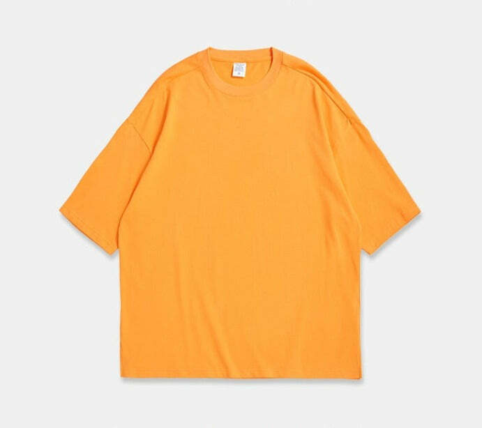 Coquette Aesthetic Oversized Tee: Y2K Fashion with Grunge & Pastel Goth Vibes