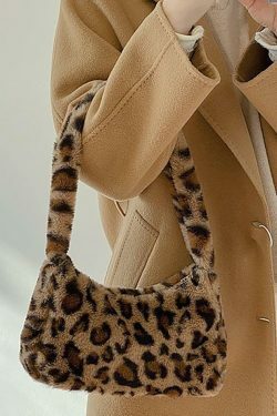 Coquette Aesthetic Plush Shoulder Bag - Y2K Fashion Statement with Grunge and Pastel Goth Vibes