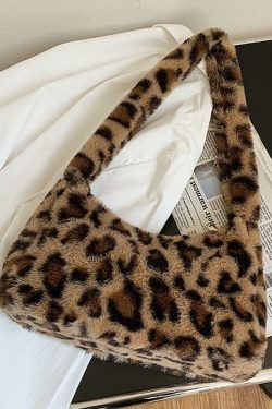 Coquette Aesthetic Plush Shoulder Bag - Y2K Fashion Statement with Grunge and Pastel Goth Vibes