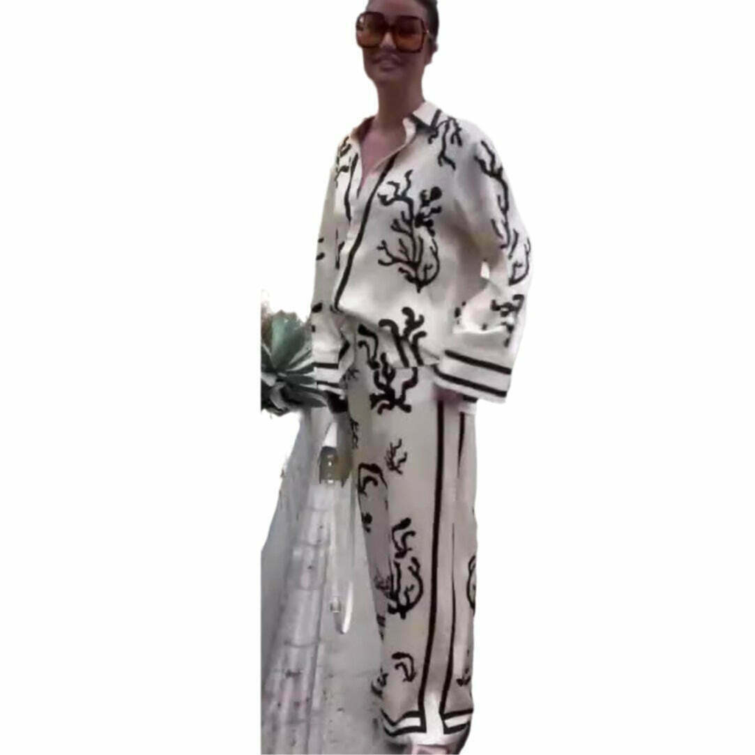 Coquette Aesthetic Printed Set: Y2K Fashion with Grunge Style, Cute Tops & Cargo Skirt Coquette Aesthetic Printed Set: Y2K Fashion with Grunge Style, Cute Tops & Cargo Skirt