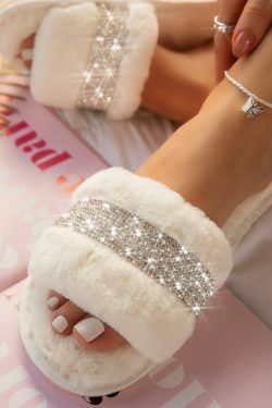 Coquette Aesthetic Rhinestone Fluff Slippers - Y2K Fashion Statement for Women