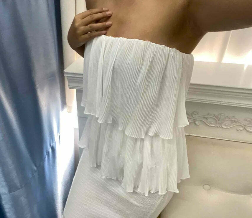 Coquette Aesthetic Ruffle Tiered Dress - Y2K Fashion Statement with Flirty Charm and Vintage Vibe Coquette Aesthetic Ruffle Tiered Dress - Y2K Fashion Statement with Flirty Charm and Vintage Vibe