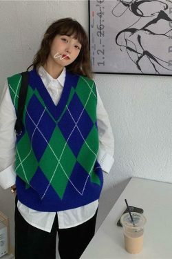 Coquette Aesthetic Runaway Oversized Sweater Vest in Y2K Fashion Style