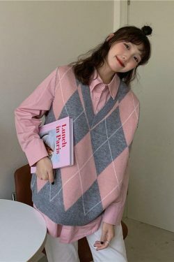 Coquette Aesthetic Runaway Oversized Sweater Vest in Y2K Fashion Style