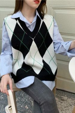 Coquette Aesthetic Runaway Oversized Sweater Vest in Y2K Fashion Style