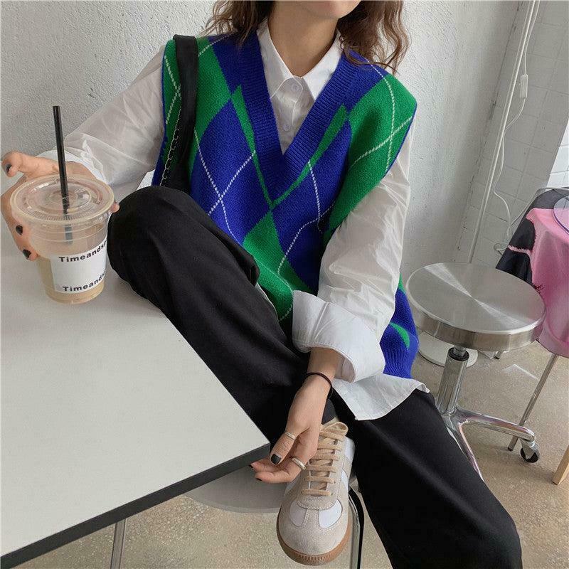 Coquette Aesthetic Runaway Oversized Sweater Vest in Y2K Fashion Style Coquette Aesthetic Runaway Oversized Sweater Vest in Y2K Fashion Style