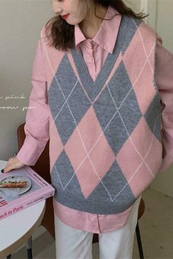 Coquette Aesthetic Runaway Oversized Sweater Vest in Y2K Fashion Style