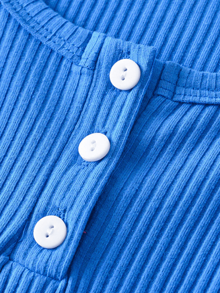 Coquette Aesthetic Solid Color Knit Top with Curved Hem Coquette Aesthetic Solid Color Knit Top with Curved Hem