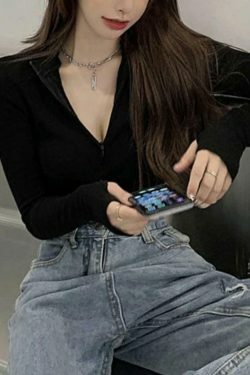 Coquette Aesthetic Solid Half Zip Slim Knit: Y2K Fashion Women's Long Sleeve Top