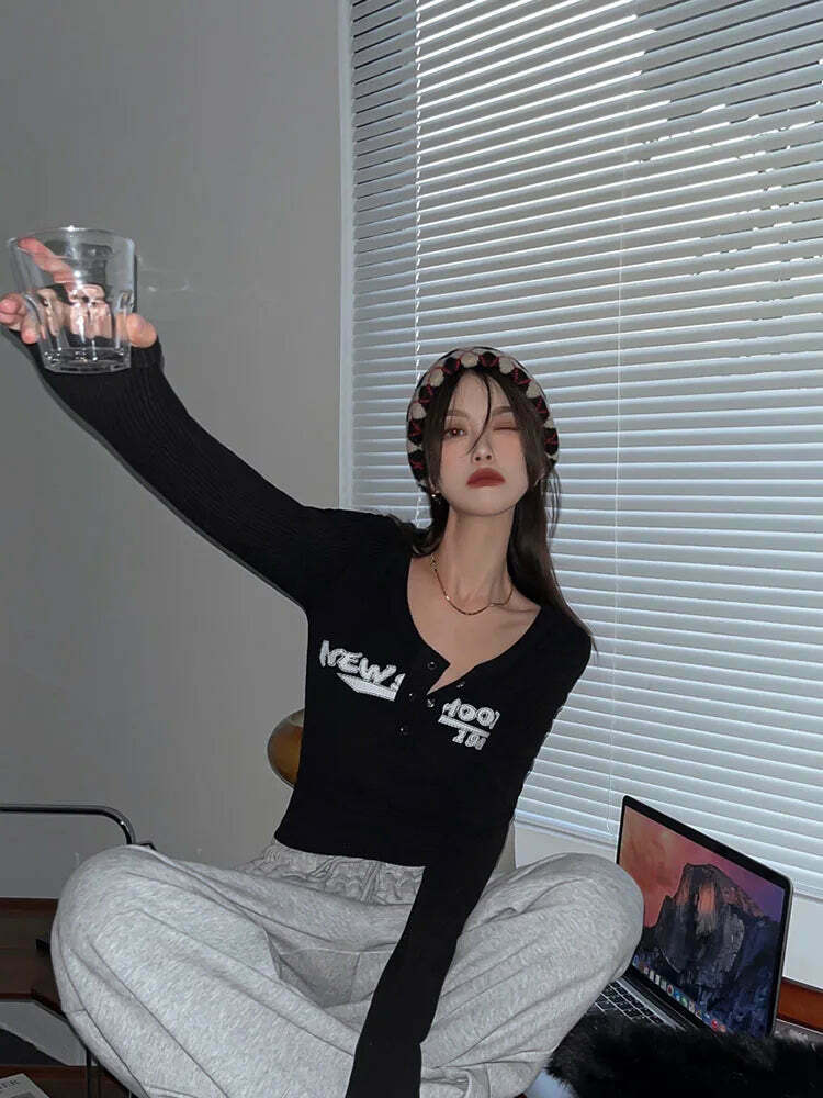 Coquette Aesthetic Street Art Symphony Long Sleeves Top - Y2K Fashion Grunge Style