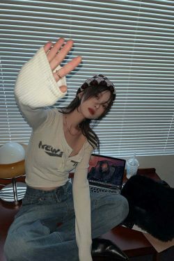 Coquette Aesthetic Street Art Symphony Long Sleeves Top - Y2K Fashion Grunge Style