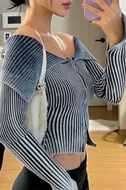 Coquette Aesthetic Stripe Zipper Cardigan: Y2K Fashion - Grunge Style, Cute Tops, Pastel Goth