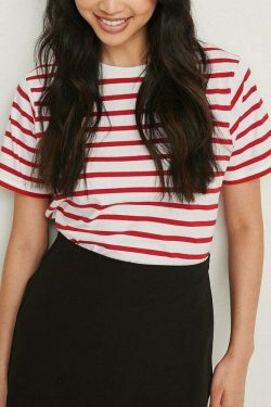 Coquette Aesthetic Striped Loose T-Shirt for Y2K Fashion Enthusiasts