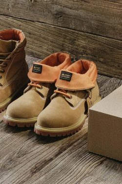Coquette Aesthetic Tan Worker Boots - Y2K Fashion Statement for Women